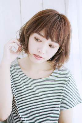 無造作ボブスタイル