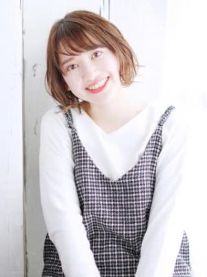 シースルーバングのニュアンスカールボブ