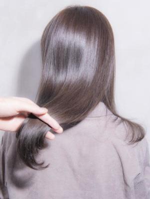 大人つやつやセミロング　by鬼頭