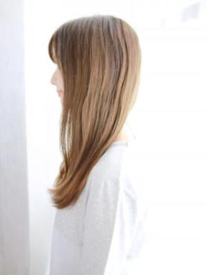 大人可愛いナチュラルストレートスタイル