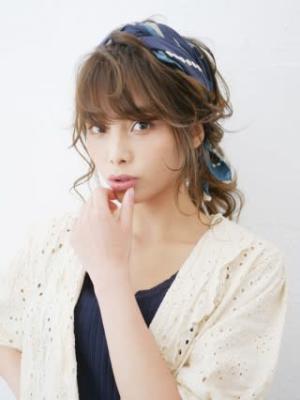 華やかでかわいい!スカーフアレンジ 華やかでかわいい!スカーフアレンジのイメージ画像