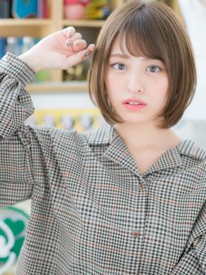 ナチュラル可愛い♪小顔サラツヤ前下がりボブ　ガーリーボブ