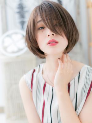 アシンメトリーで色っぽ大人ボブ　マッシュボブ