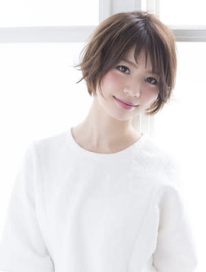 エストリア栄店 オトナ可愛い前髪流しめショートボブby平岩