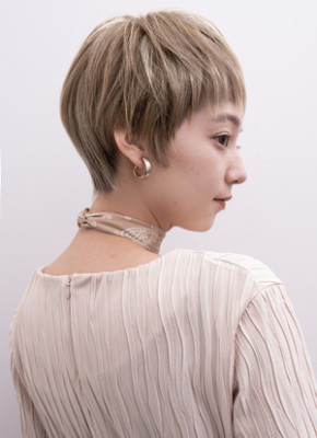 大人かわいいショートスタイル　by鬼頭