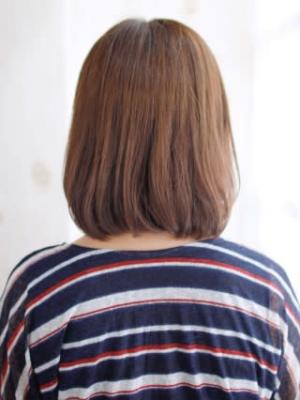 ナチュラルカールのカジュアルボブ