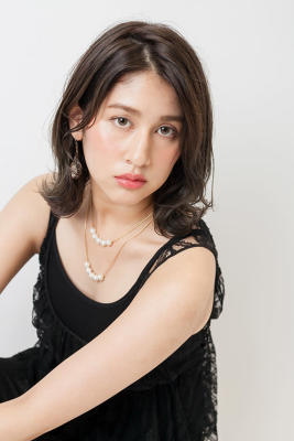 大人かわいいマーメイドアッシュ黒髮風【Attirer飯田裕之 大人かわいいマーメイドアッシュ黒髮風【Attirer飯田裕之