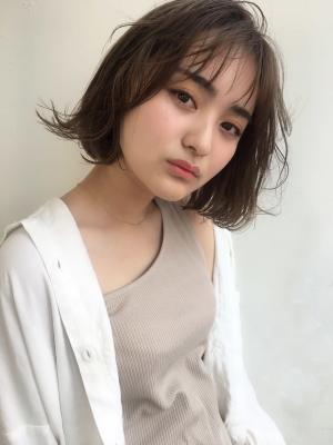 切りっぱなし外ハネミニボブ小顔ボブ