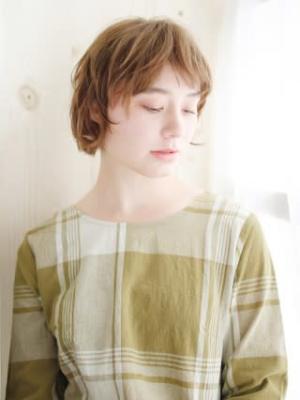 ふわくしゅカールのショートボブ