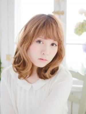 外ハネニュアンスカール