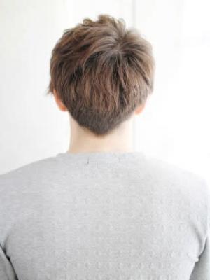 無造作ワイルドショートスタイル
