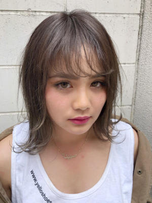 外ハネミディ