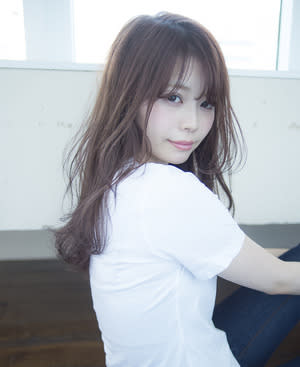 エストリア栄店 オトナ可愛い前髪流しめロングby平岩