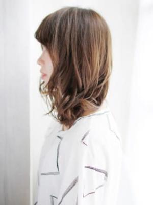 大人カジュアルなミックスカールスタイル