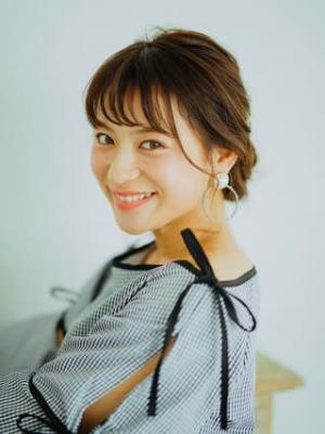 お呼ばれアップスタイル