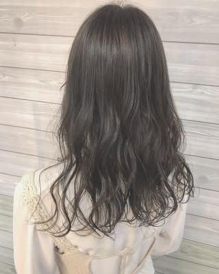 ダークグレーアッシュ
