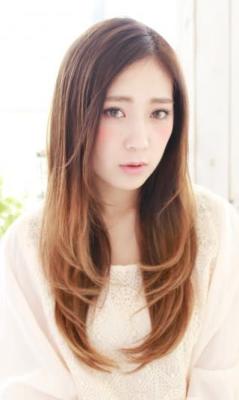 ナチュラルストレートロング