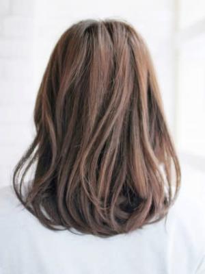 小顔効果が抜群のヘアースタイル