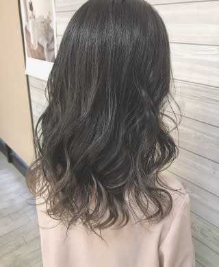 グレーアッシュグラデーション