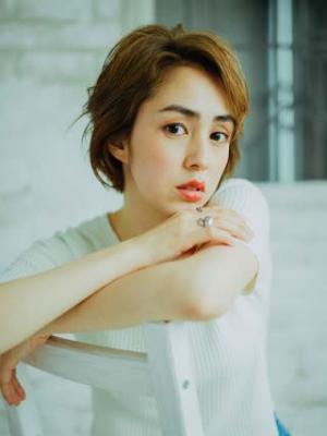 大人ウェーブショート