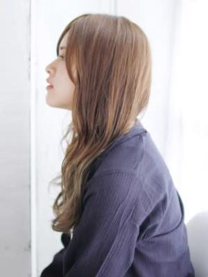 ナチュラルグラデーションのミックスカールスタイル