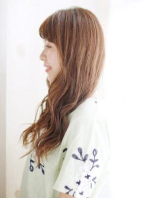 セミウエットのミックスカールスタイル