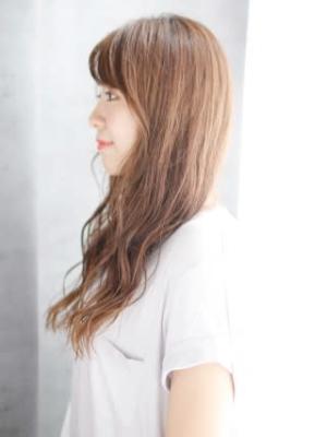 セミウエットのミックスカールスタイル