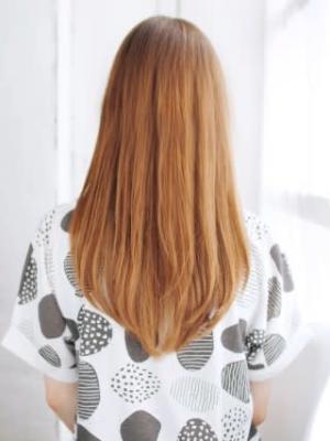 ナチュラル内巻きストレートスタイル