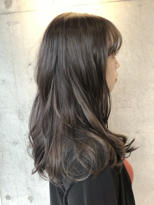 暗髪アッシュベージュ