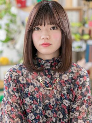 愛されカラーの前下がり小顔ワンカール　大人かわいい