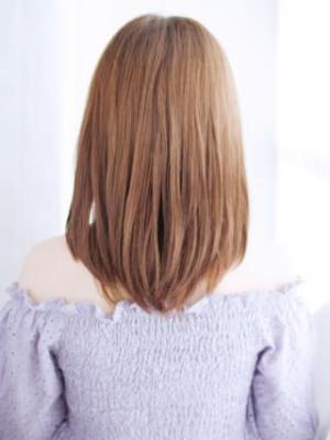 ツヤ感ナチュラルストレートスタイル