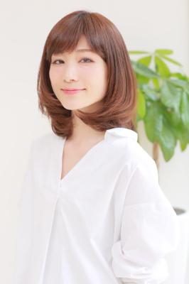 大人女性の小顔レイヤーボブ