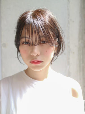 大人かわいい小顔ショートボブ