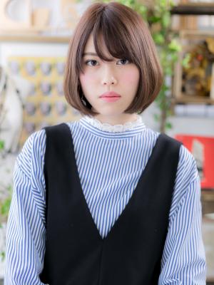 好感度大！前下がり小顔ナチュラルボブスタイル　ベージュカラー
