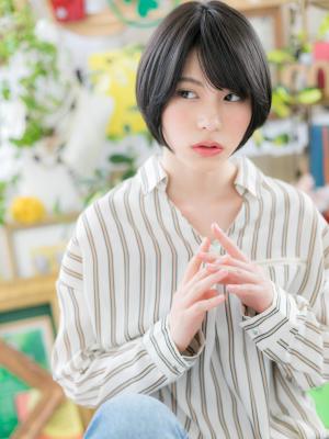 王道！前下がり＆黒髪☆小顔ひし形ストレート　似合わせカット