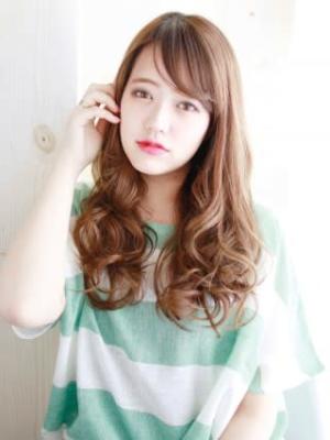 大人可愛いボリュームミックスカール