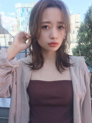 ３０代４０代くびれゆるふわ外ハネセミミディ　45