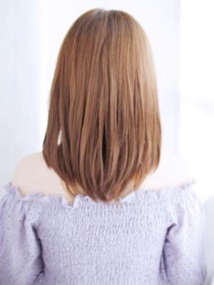 ツヤ感ナチュラルストレートスタイル