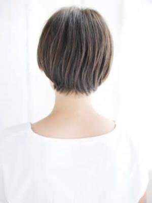 襟足スッキリかきあげショート