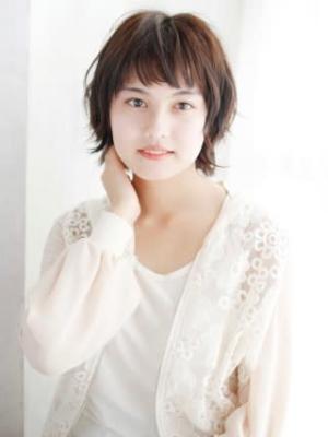 ふんわりシルエットの外ハネボブスタイル