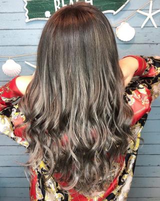 襟足ほぼ無しショートからシールエクステ90枚の外国人風ヘアー