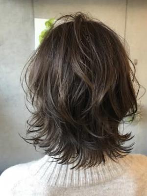 大人可愛い外ハネヘア