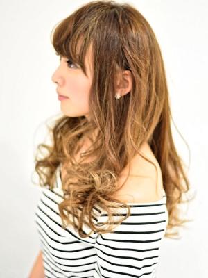 揺らぎパーマスタイル