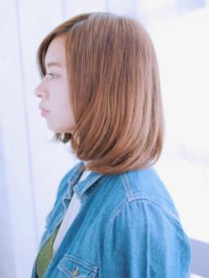 透け感センターパートのクールボブ