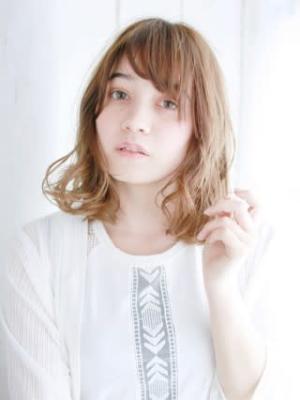 透け感たっぷりミックスカールボブ