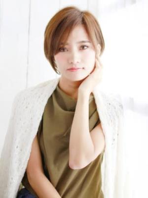 大人美シルエットショート