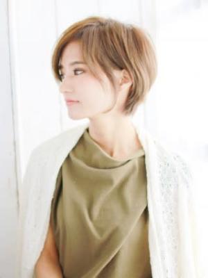 大人美シルエットショート