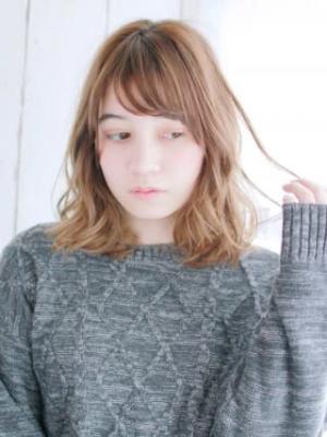 透け感たっぷりミックスカールボブ