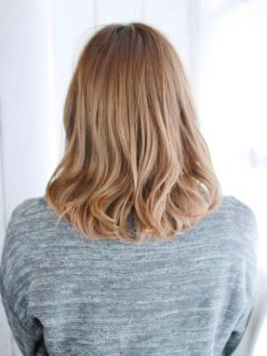 透け感たっぷりミックスカールボブ