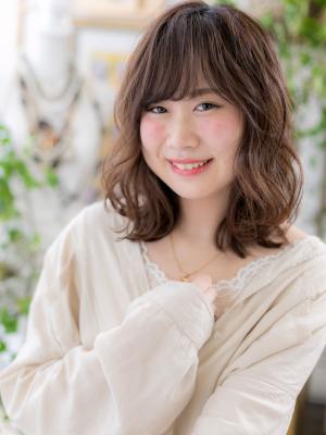 外ハネが大人かわいいくせ毛風エアリーボブ 　伸ばしかけ　